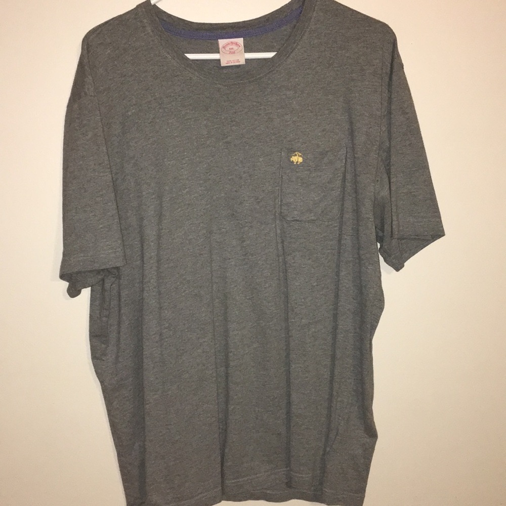 2X Brooks Brothers T-Shirt. Great Condition!!